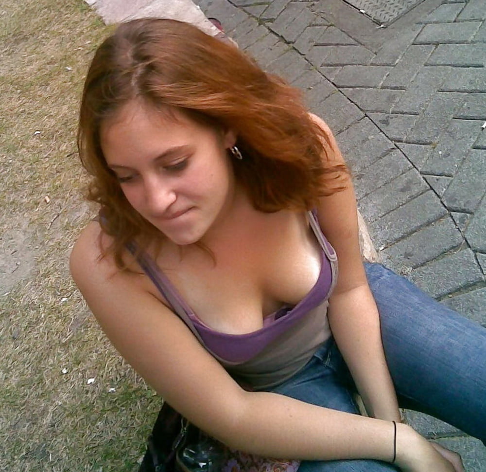 Nice TEEN Tits And Sexy Cleavage Creepshot - Candid Teens - Creepshots - Candid Voyeur Girls - Candid Ass Girls pic image picture