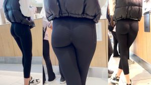 true teen ass in leggings