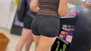 sexy candid PAWG girls